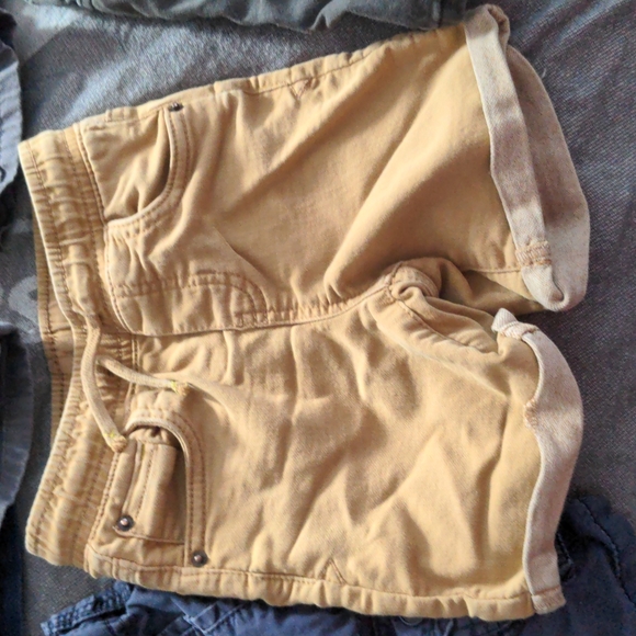 Boys 3T Lot - Six Shorts/One Pants - Picture 3 of 7